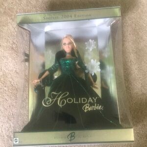 Mattel Holiday Barbie Collector Edition 2004